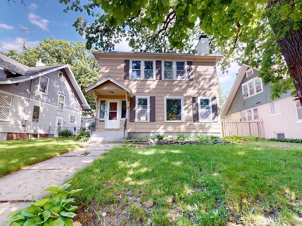 1st image of 21 River Heights Dr