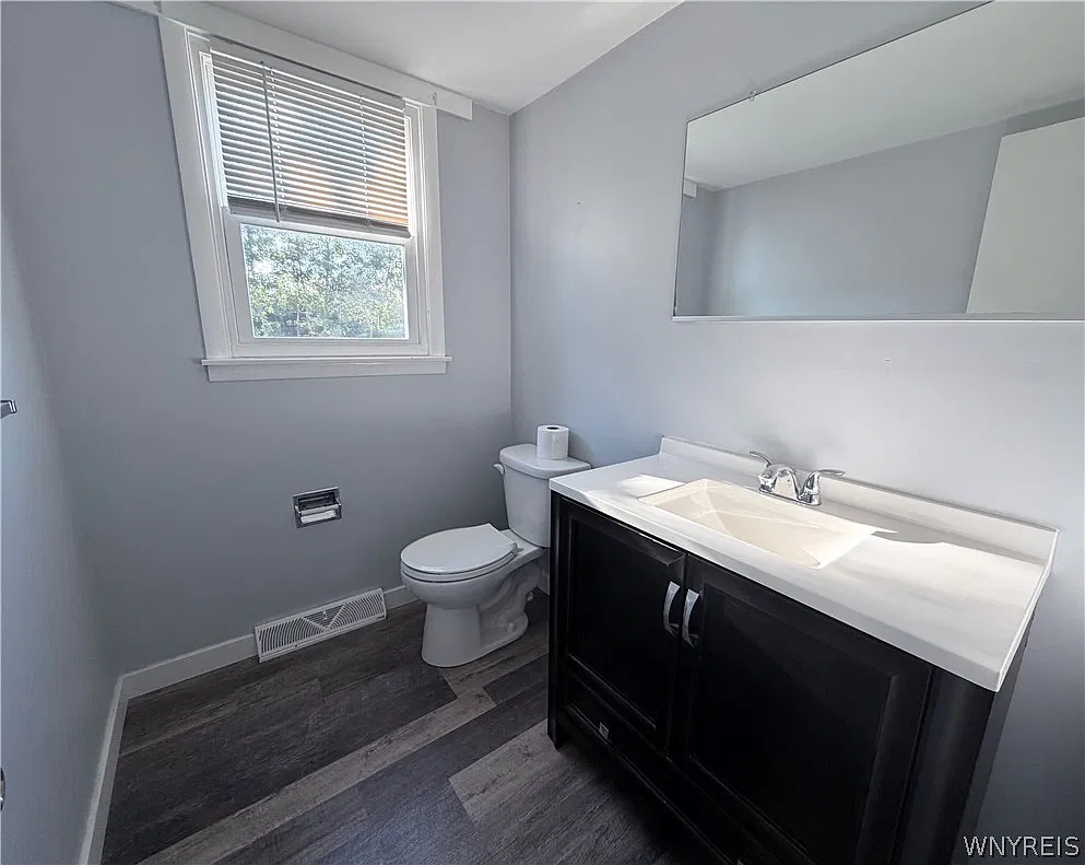 2 bed, 1.5 bath, 1920 sqft, $1,500 — Photo 4