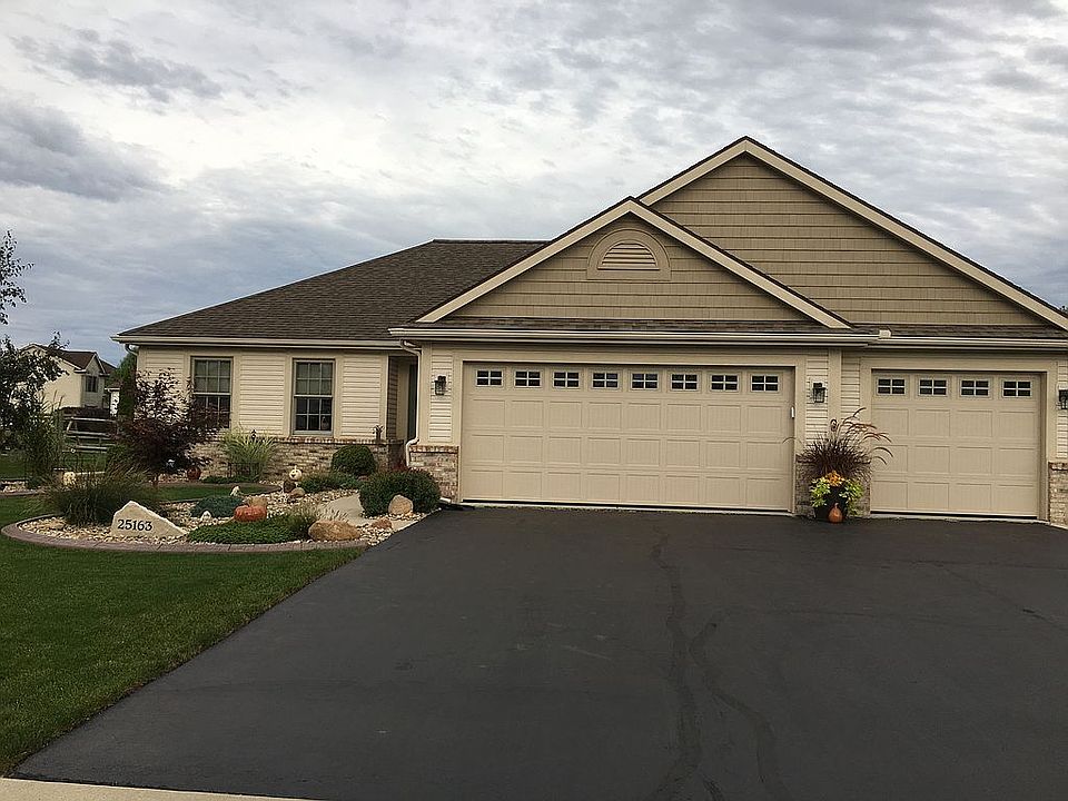 1st image of 25163 Saddle Horn Dr