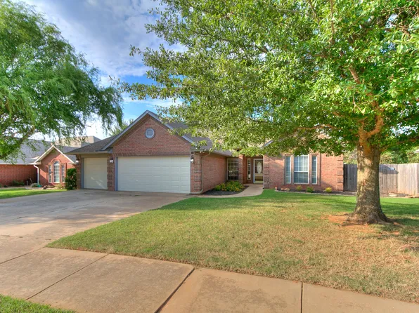 2913 Daybreak Dr, Norman, OK 73071