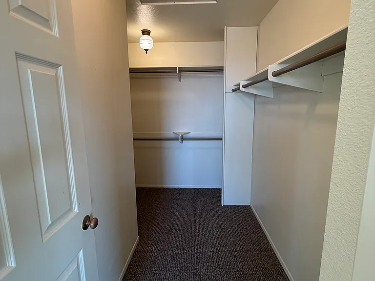 Large walk-in closet Master Bedroom