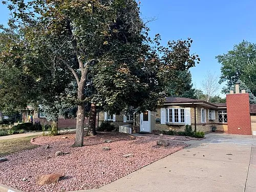 4030 Cody St Photo 1