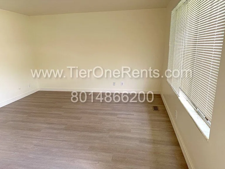 2271 E Gregson Ave — Photo 7