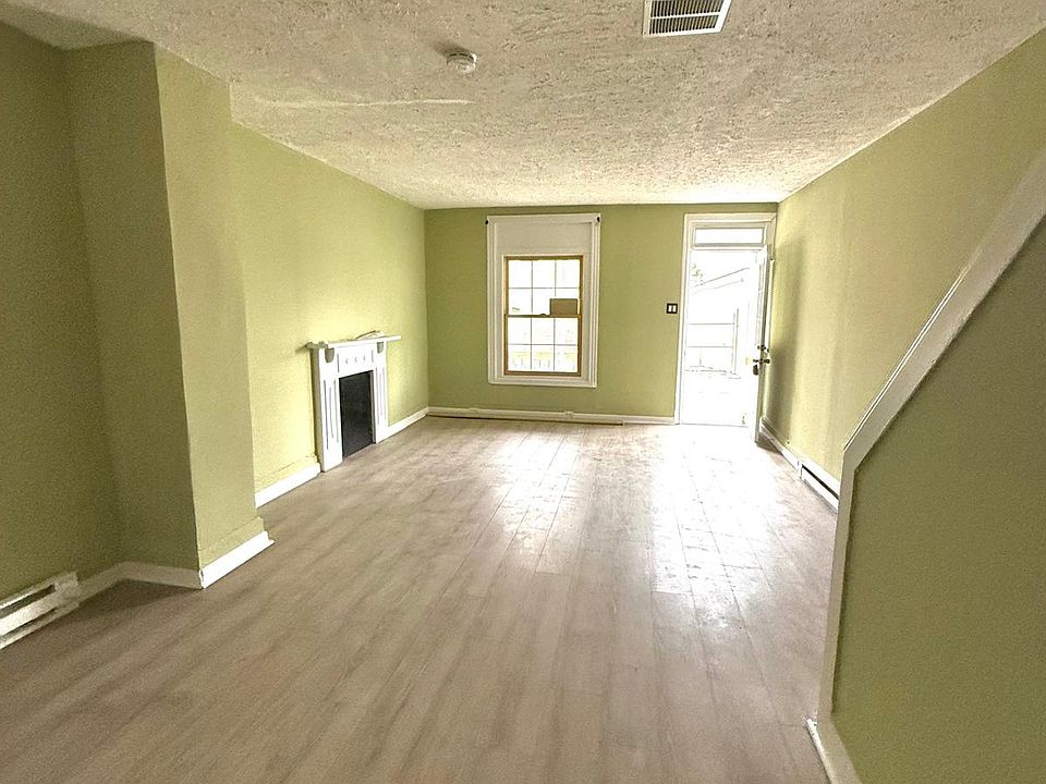 1st image of 2037 Logan St