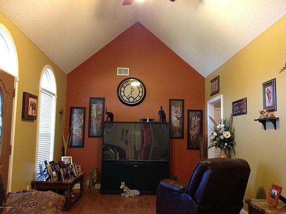 1013 Ray Wimsett Blvd Bardstown 023