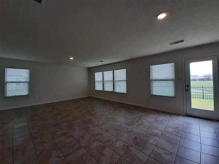 4834 Lucky Fawn Ln — Photo 5