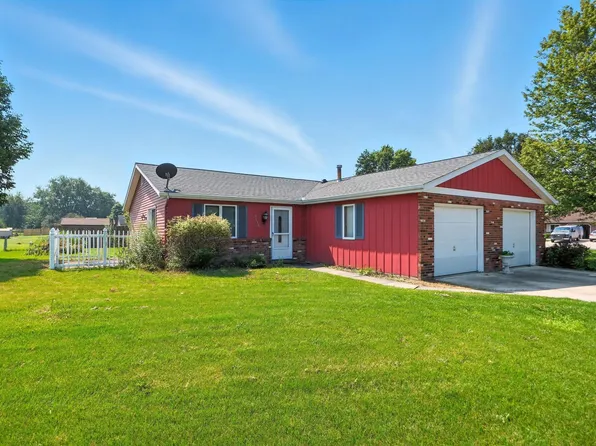 9516 Elk Grove Ct, New Haven, IN 46774