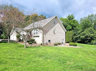 914 Parkview Dr, Johnstown, PA