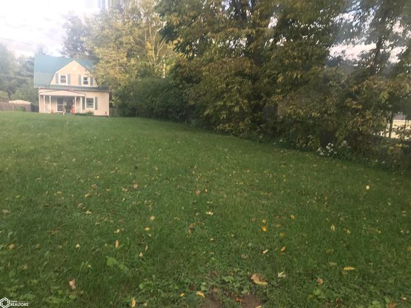 913 Wells St, Burlington, IA 52601