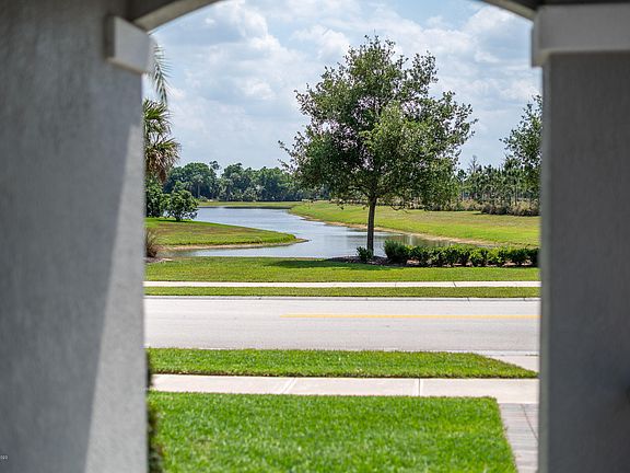 4th image of 8681 Strom Park Dr