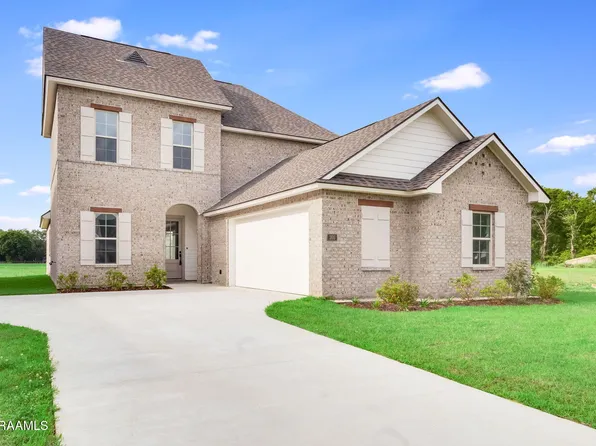305 Benson Grove Dr, Youngsville, LA 70592
