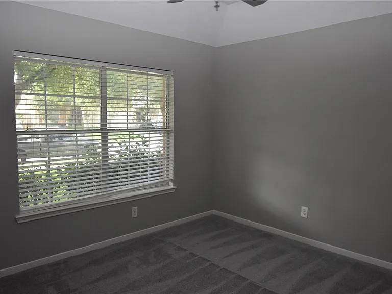 9518 Brackenton Crest Dr — Photo 2