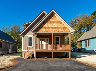 103 Drive FRNT PORCH, Black Mountain, NC 28711