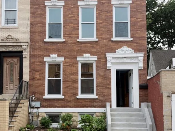 33 Sunnyside Court, Brooklyn, NY 11207