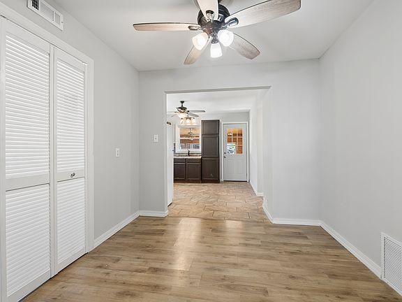 3rd image of 1805 Kelly Ave