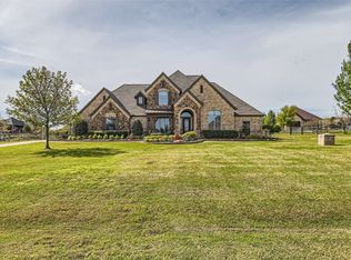 1304 Ruby Lea Ln, Fort Worth, TX 76179