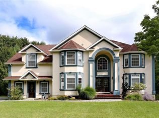 24 Old Pomona Rd, Suffern, NY 10901