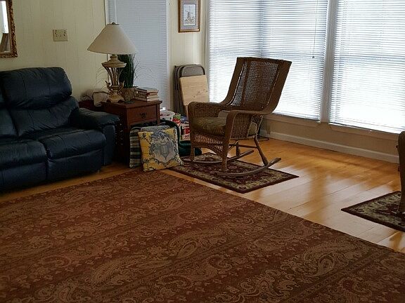 Family rm fr doorway