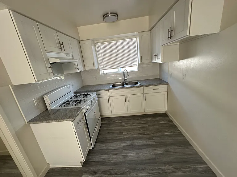 Oxnard apartments — Photo 19