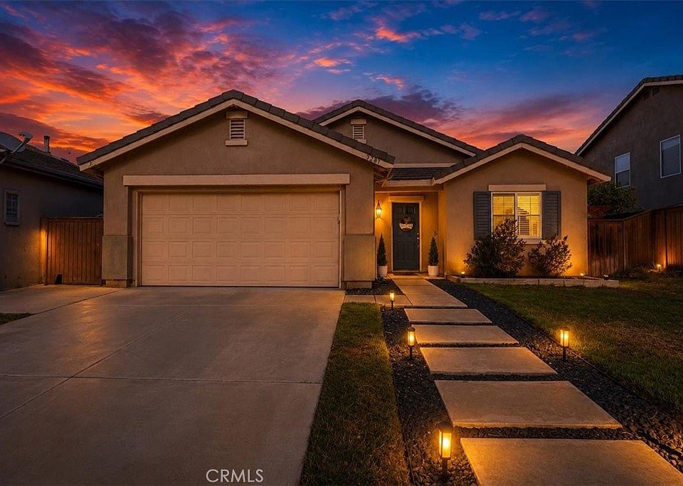 1st image of 3287 El Nido Ave