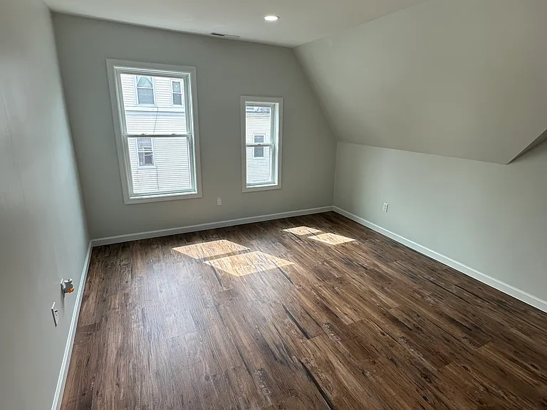 2 Freeland St #1 — Photo 8