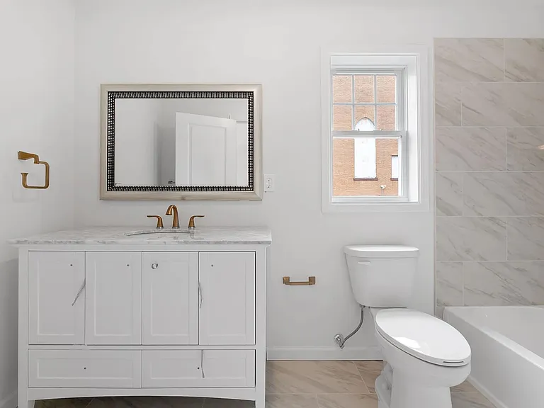 42 Hopper St #1 — Photo 3