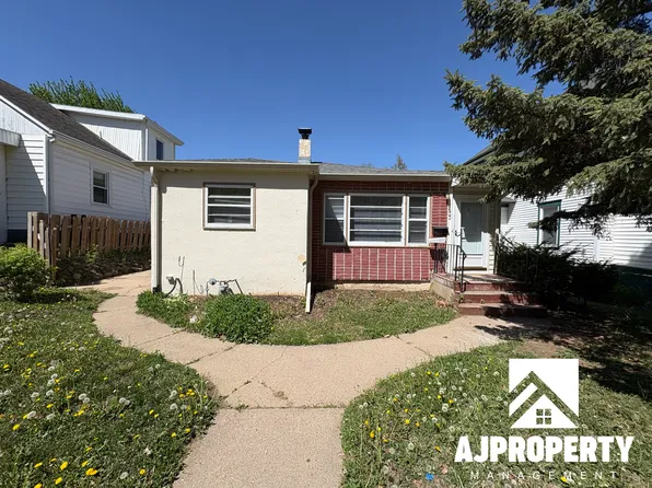 633 N Menlo Ave, Sioux Falls, SD 57104