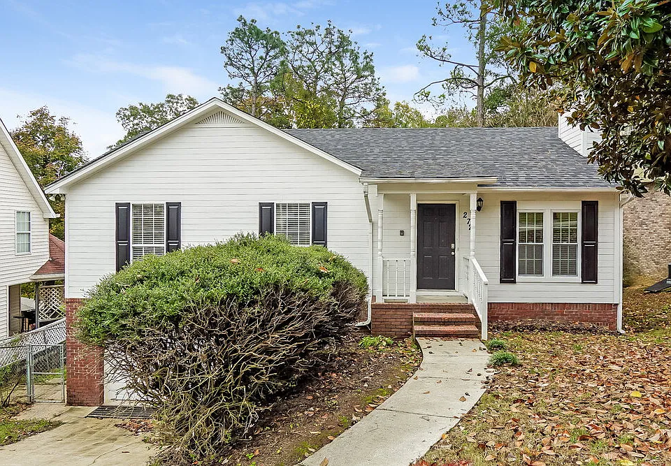 2724 Wellington Dr
