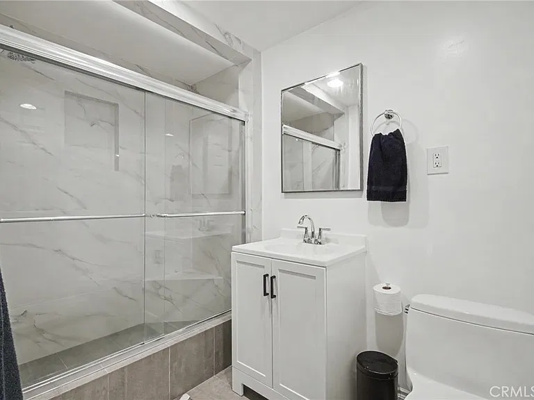 5706 Comanche Ave — Photo 24