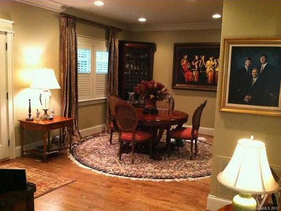 5th image of 207 Towill Pl #0