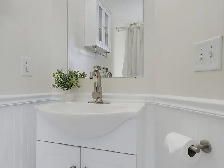 305 Becklea Dr — Photo 16