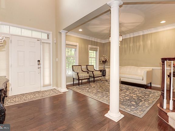2nd image of 23166 Glenorchy Ct