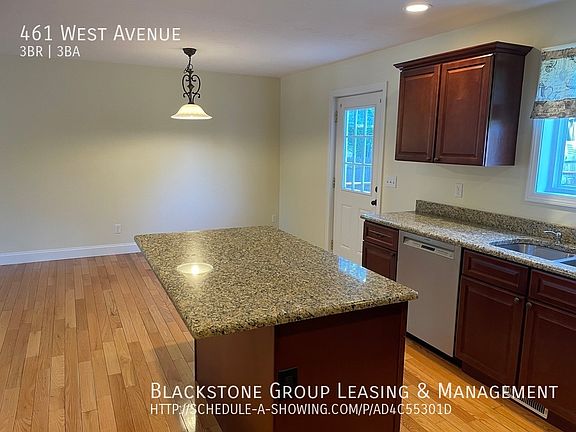4th image of 461 West Ave