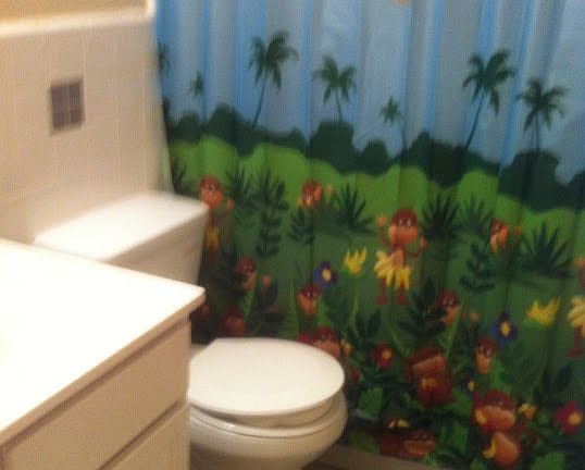 3rd image of 707 Royal Crest Dr