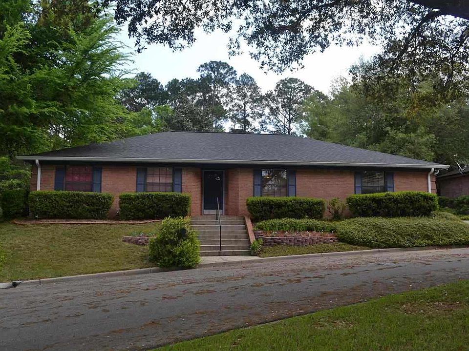 1st image of 2722 Newmarket Cir