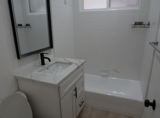 10230 Silverton Ave, Tujunga, CA 91042