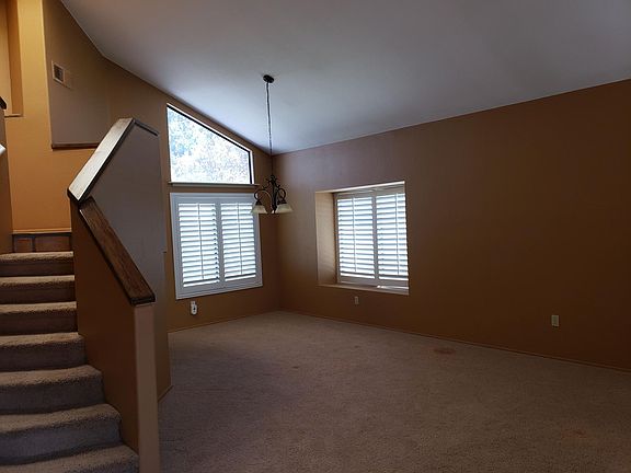 2nd image of 25568 Blackthorne Dr #1