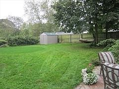3rd image of 21 Country Club Rd