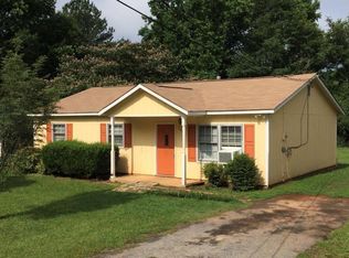107 Oakwood Cir, Griffin, GA 30223