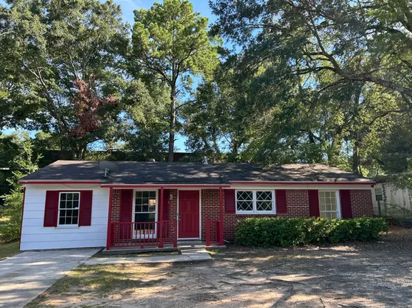 4161 Yorkshire Ln, Mobile, AL 36609