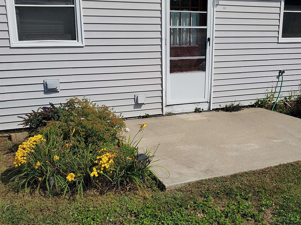 63 Woodland Hills, South Berwick, ME 03908 Zillow