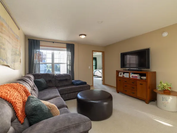 2610 133rd St W #402, Rosemount, MN 55068