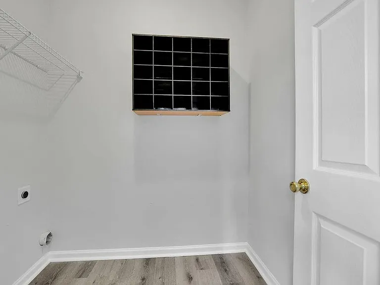 3081 Kentmere Dr — Photo 11