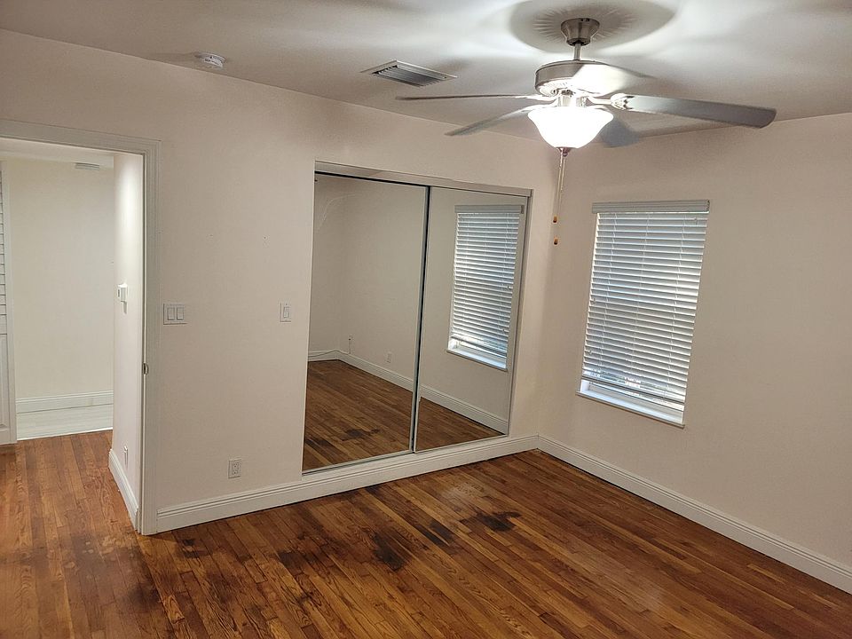 1st image of 717 NE 1st St APT 12N