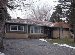 34830 N James Ave, Ingleside, IL 60041