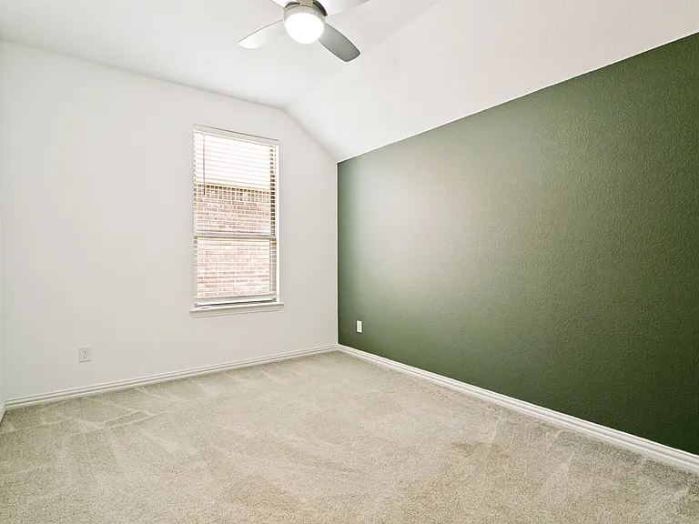 242 Woodson St — Photo 14