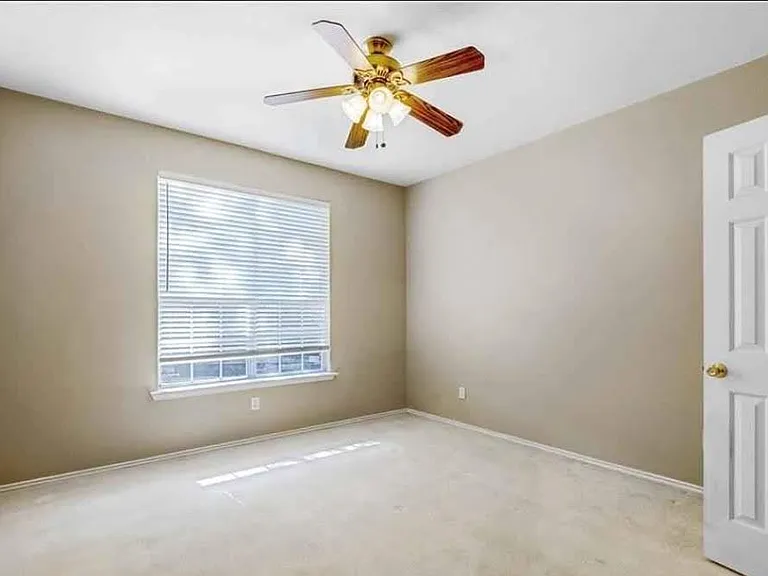 2416 Catawba Loop — Photo 7