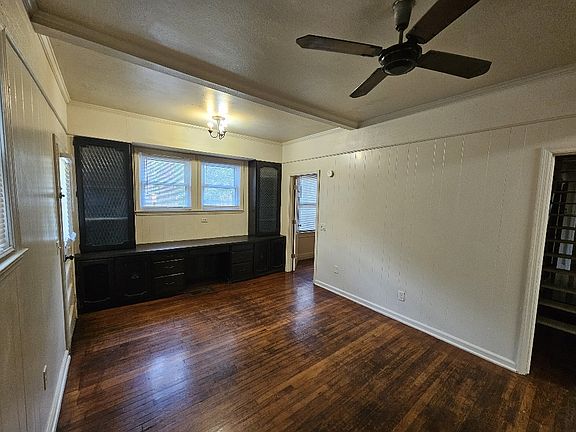 3rd image of 327 N Main St