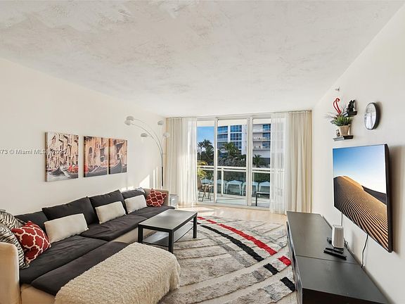 5th image of 3001 S Ocean Dr APT 315