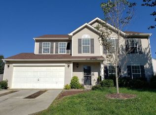6910 Karnak Ct, Charlotte, NC 28216